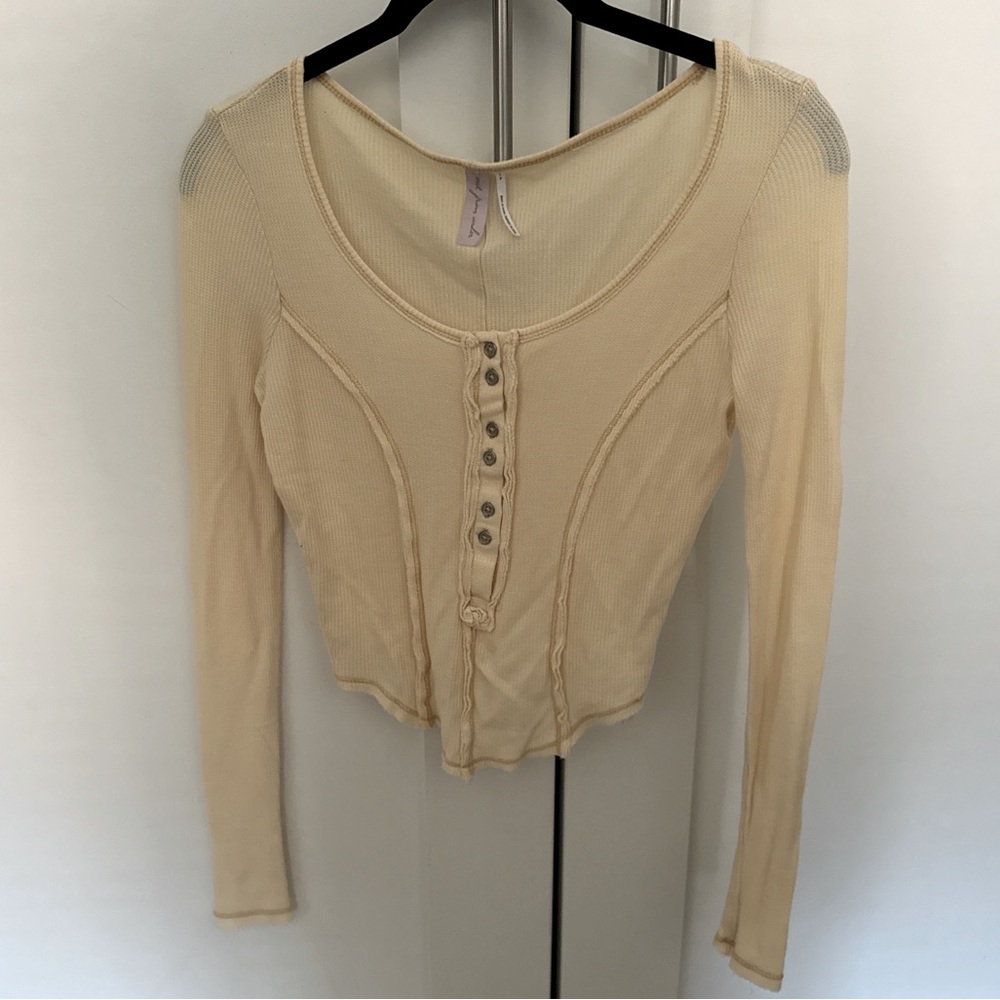 NWOT Urban Outfitters long sleeve crop top
